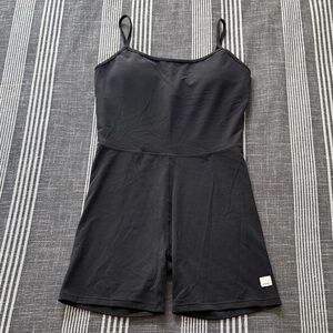 Vuori Women's Black Shortie